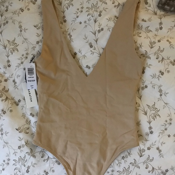 SOLD Babaton Contour Bodysuit - Picture 2 of 4